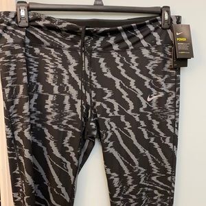 Nike Crop Workout Pant